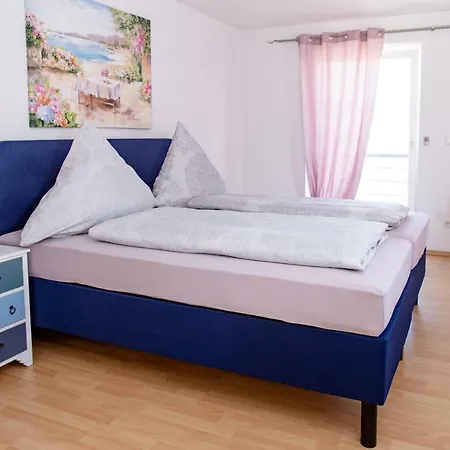 Apartment 3 *